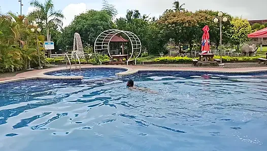 Sperm Floating in the Pool, Hard Sex in the Water, Double Orgasm
