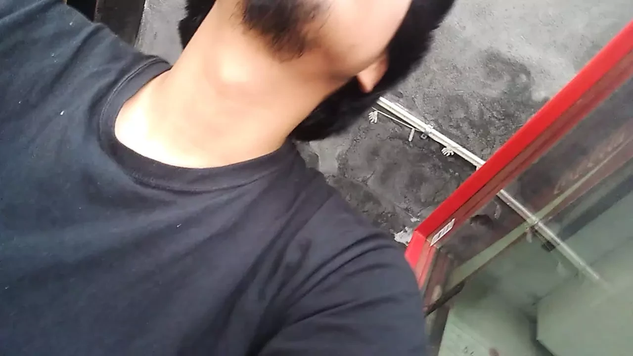 Saya Suka Tumpahkan Banyak Air Mani