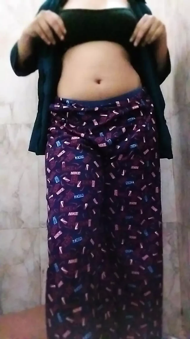 Jab bhabhi ko lund s chudte hue dekha aur lund hilaya