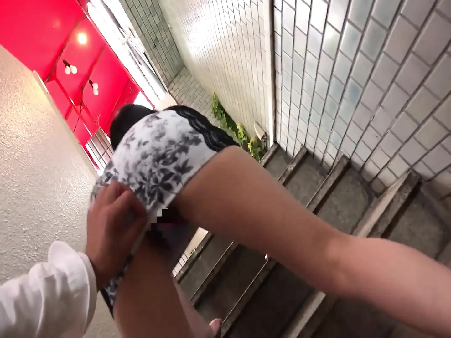 [美腿瑜伽老师凉子, 46岁]