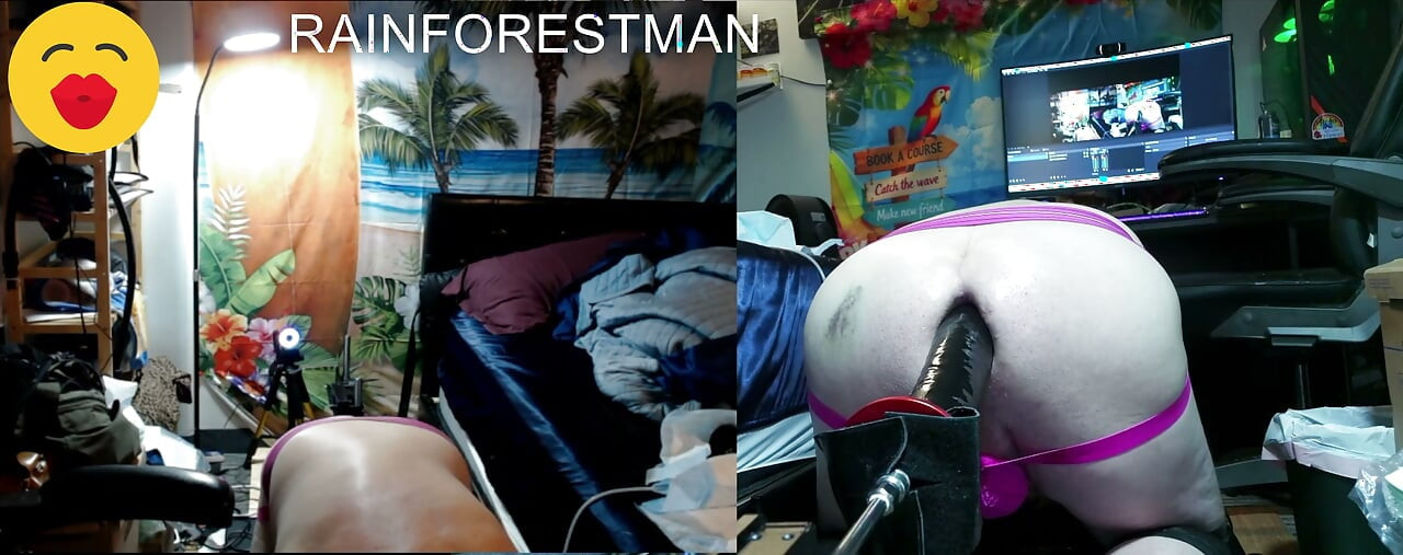 RAINFOREST-MAN SPLIT SCREEN Using Black Destroyer on Sex Machine.