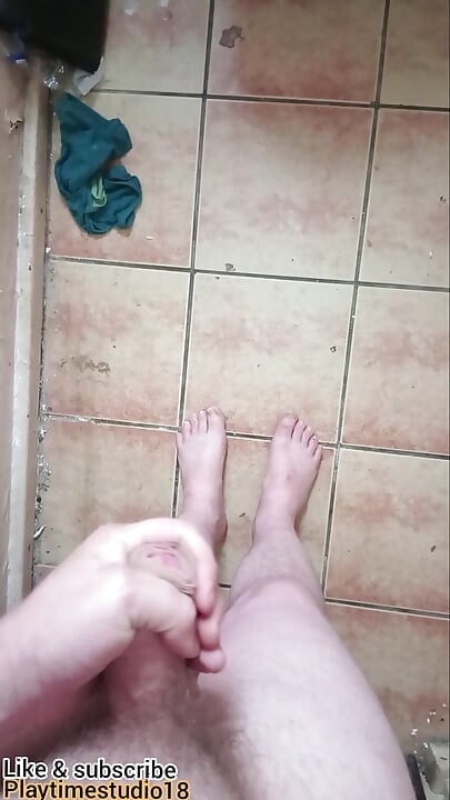 Hot hunk solo masterbastion & cum on feet ( jerk off & cock play ) In toilet