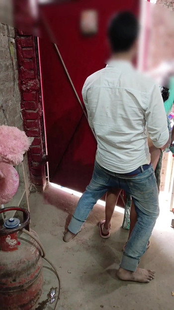 Die Schwägerin allein am helllichten Tag sehen, Hindi Sexy Video, Indisches Sexy Video, Desi Sexy Video, Sexy Video, Sexvideo, XXX Video | Clip 1