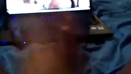 porno izlerken mastürbasyon