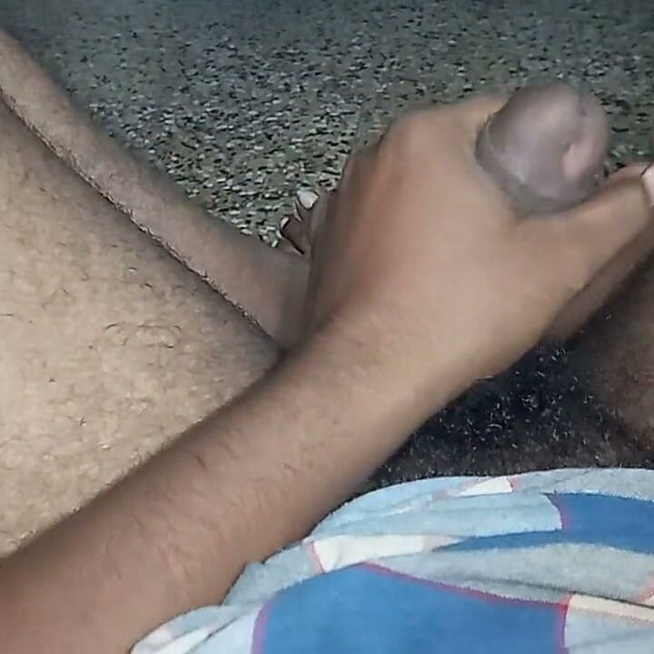 আমার স্ত্রীর বুক চাটা ও চুম্বন