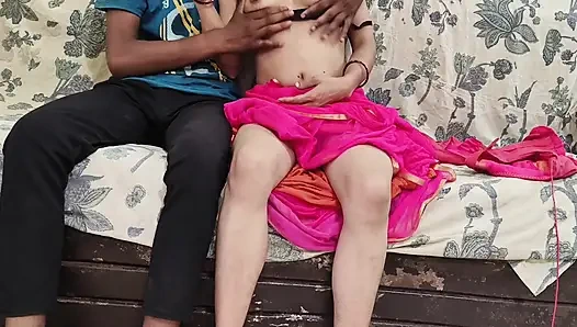 Gadis desi ngentot keras di teman laki-laki