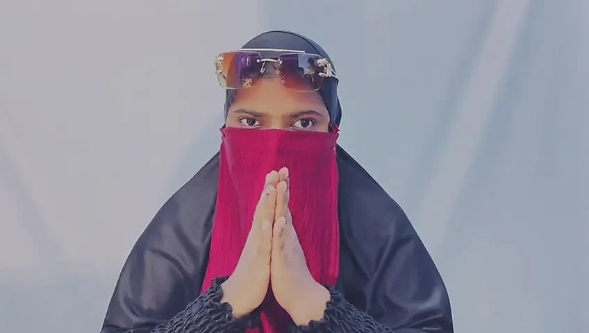 Desi Hijab Big Milk Sales Girl Leashed