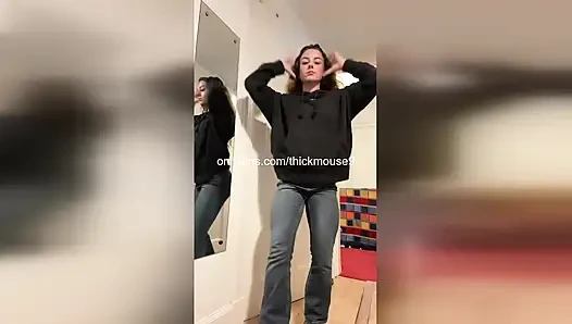 Tiktok canlı kabus - 18 yaşındaki kadının amcığı sikiş deliği kazası!