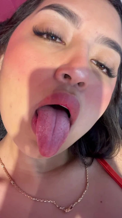 kiss and sexy