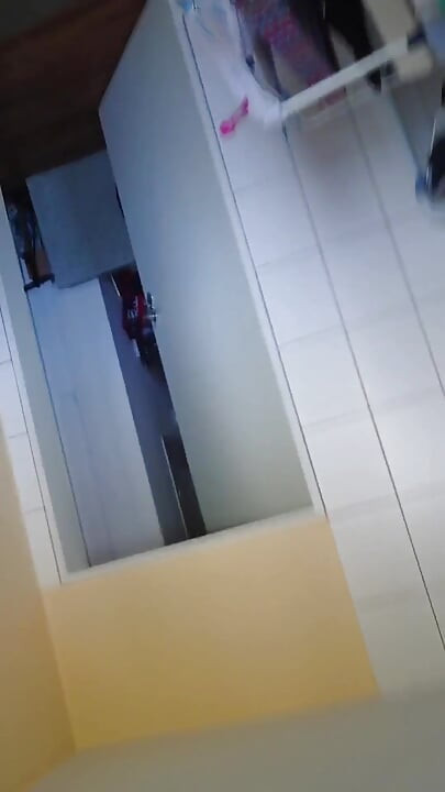 Video Examination of the Neck Holder for Ass