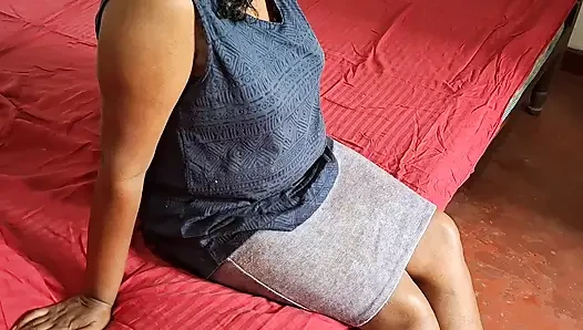 Hintli evli kadın fantezi anı çok seksi