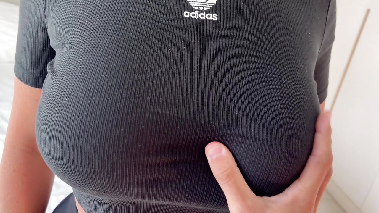 Naughty Gym Crush úgy döntött, hogy edzés után átjön egy lil kardió edzésre