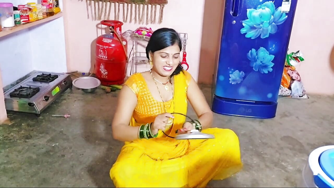 Stepmother has a rough threesome with her stepson fuck pleasure until she gives all her with full tits Desi milk Clear-