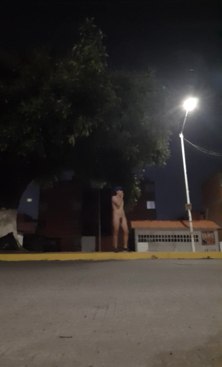 Naked exhibitionist on the streets of Mexico