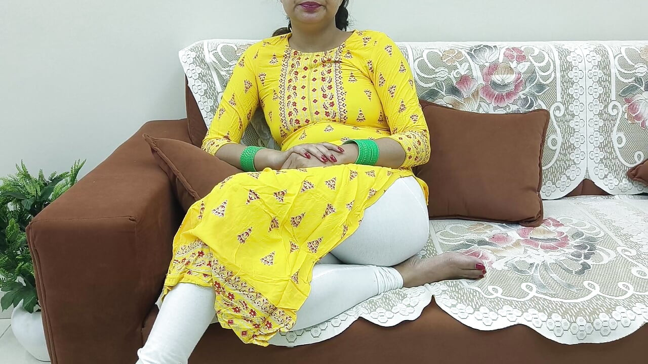 Indian step mom and step son ka illegitimate wala pyar beta se chudwa kar apna yaar bana liya Hindi dirty talk sarababhi 6