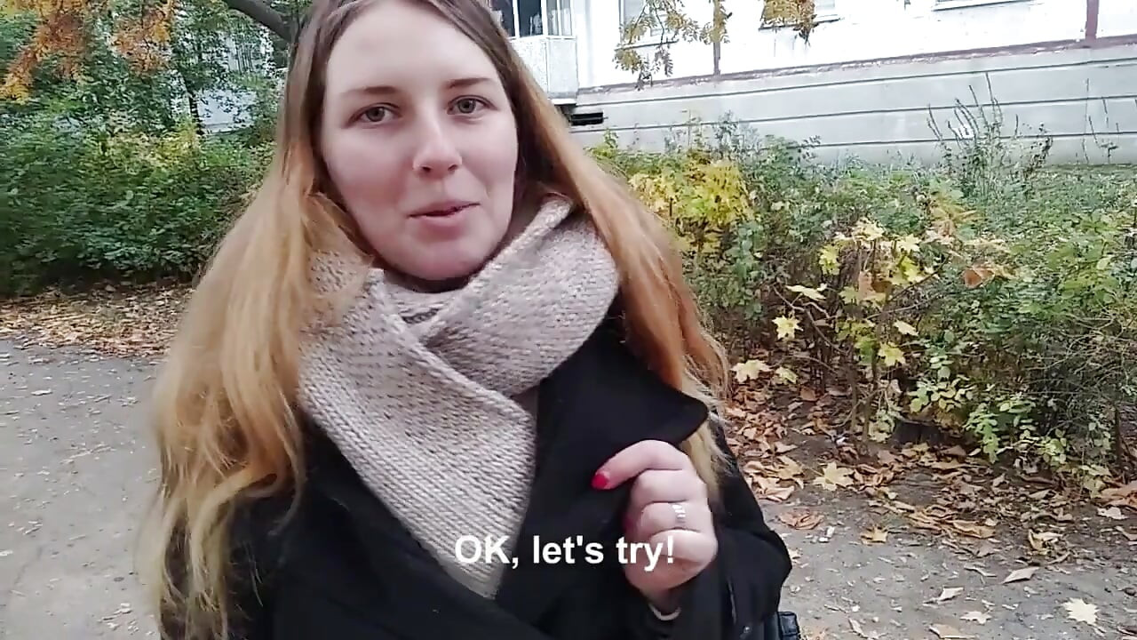 مارس الجنس مع فتاة جامعية عند المدخل