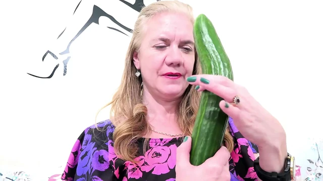 Lily May enjoy in food masturbation