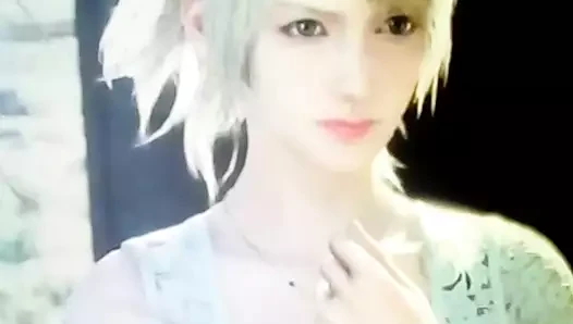 Lunafreya boşalma anısına