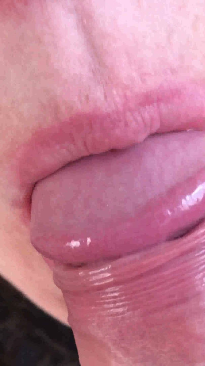 A Beautiful Teacher Shows the Students What a Blowjob is and Gets Cum in Her Mouth. Close-UP. | Clip 1
