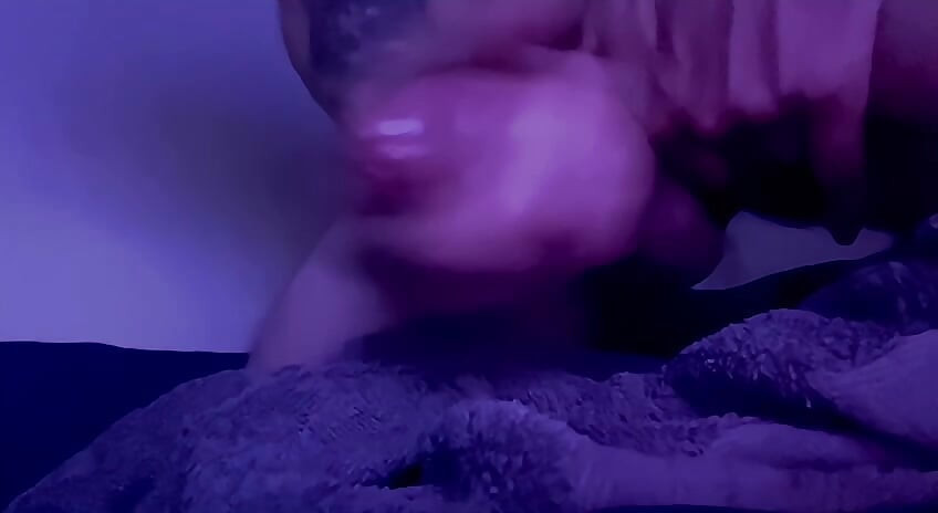 Huge cock squirting cum