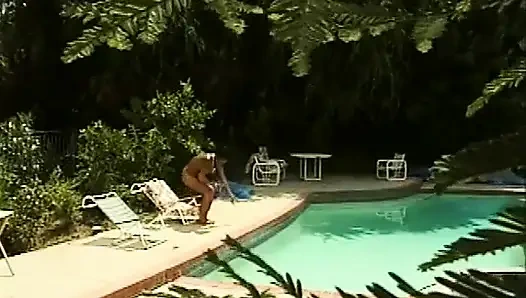 Istri lagi sendirian di rumah: istri #45