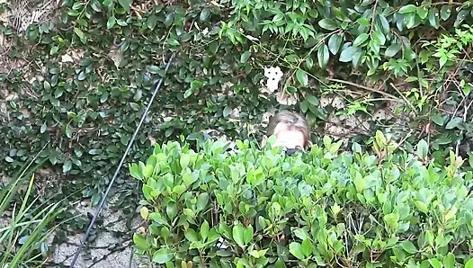 Olgun hatun vibratörle amını parmaklıyor