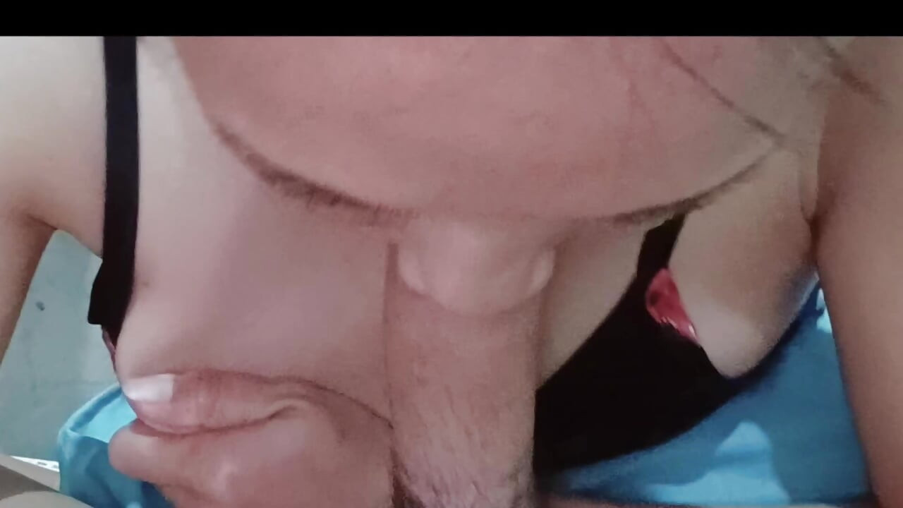 Kız oral sekse bayılıyor