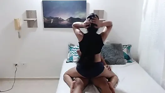 AKU MEMBUAT VIDEO NGENTOT NOVI DAN MANTANKU.