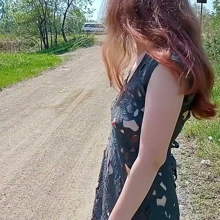Kako ti se sviđa moja nova haljina? Želiš li još videa sa sličnom odećom?