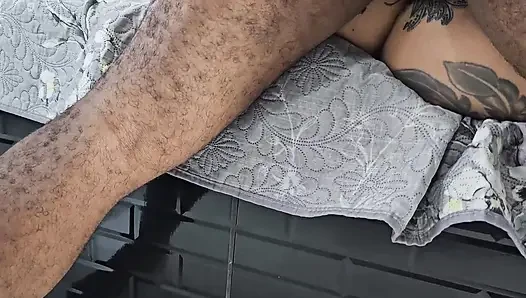 BRUNETTE WITH HOT ASS PUT TWERKING HOT IN THE ASS