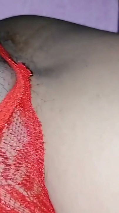 Indian Mallu celebrity who had sex with her Driver while fucking cum lord out and musterbating showed off her huge | Clip 2