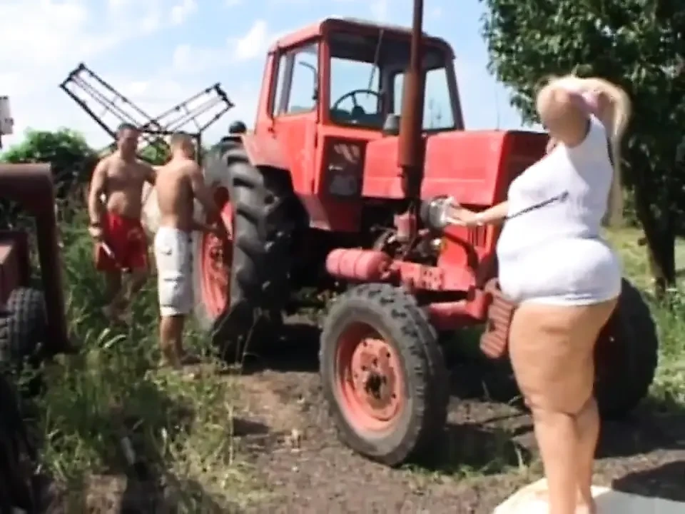 Huge fat blonde pussy fucking threesome on the farm