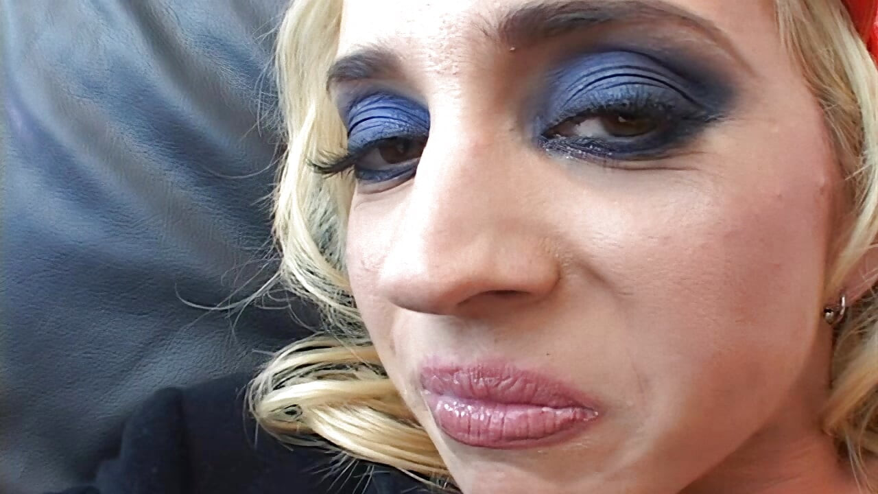 Horny Blonde MILF Gets Intensely Fingered