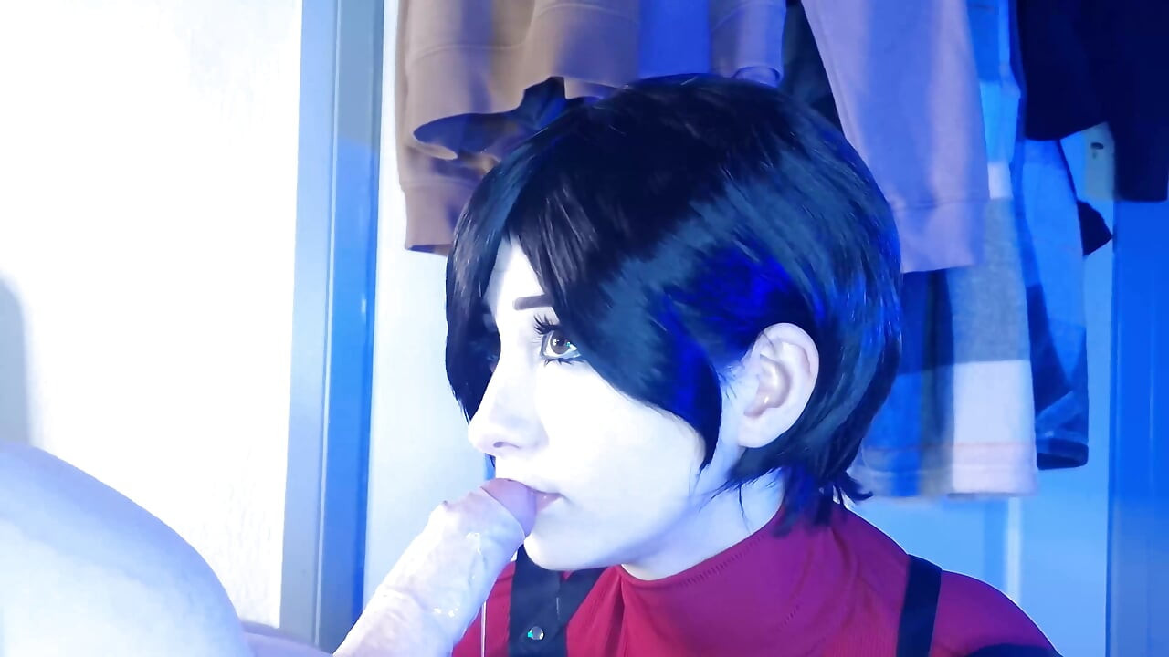 Ada Wong Uses Leon for Sex, Gives Footjob, Pounds Oiled Ass