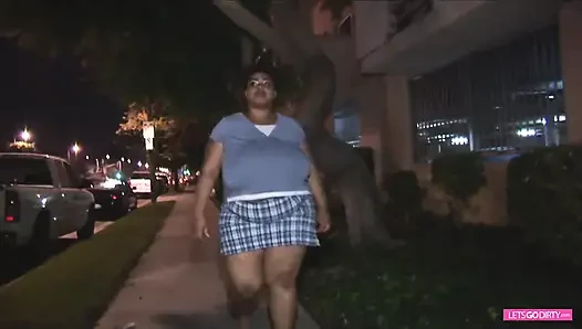 Shorty Mac fucks a gorgeous BBW