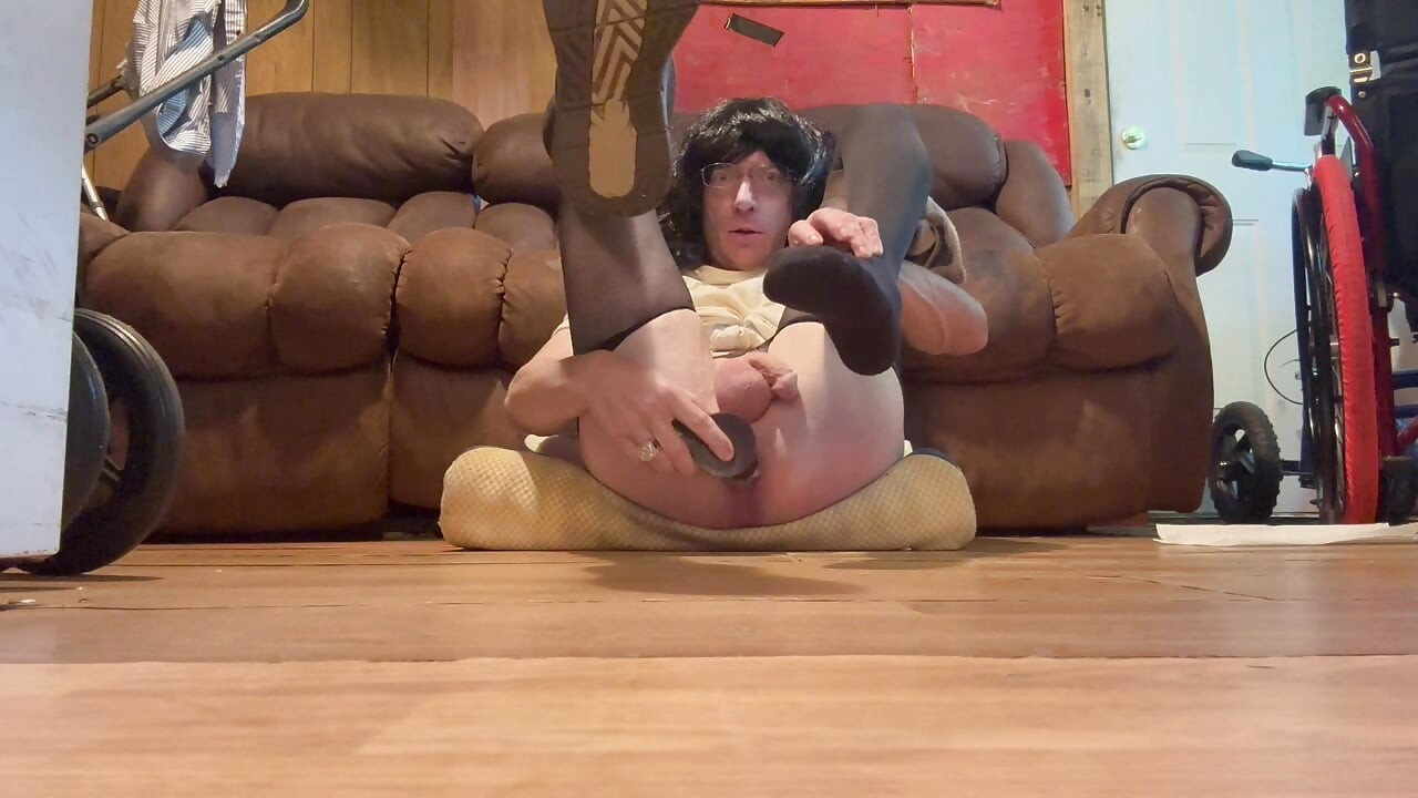 Shemale On A Dildo Fuck!!!