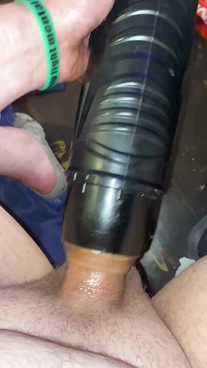 מרוקן לי את הכדורים