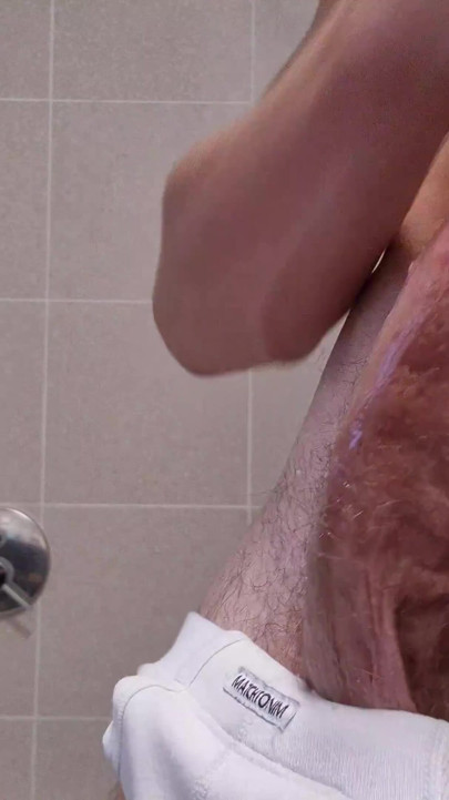 Milk Man #20260813 Bathroom session | Clip 1