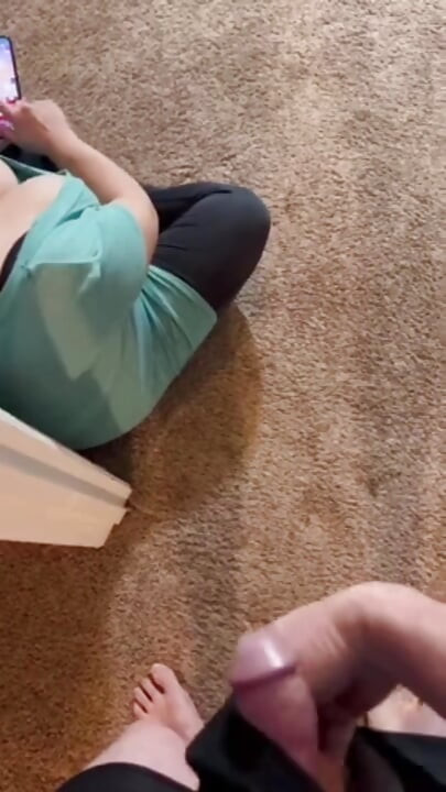 Freeuse step mom gets surprise cumshot with no reaction