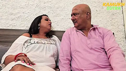 Old man hardcore sex with Indian step daughter licking pussy