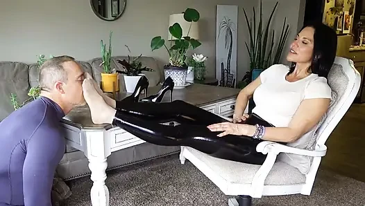 I'm Home, Bitch (all Day in Heels!!)
