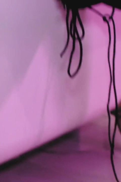 Горячая продовольственная фетишная госпожа Eva Latex в кожаных сапогах бдсм-сапоги зрелой милфы извращенная извращенная соло, домина в ванной