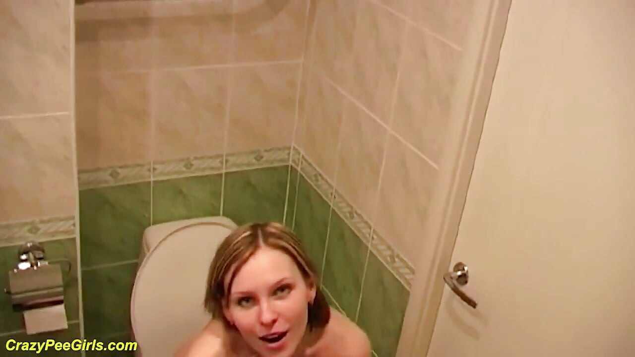 Golden Shower si gadis cantik