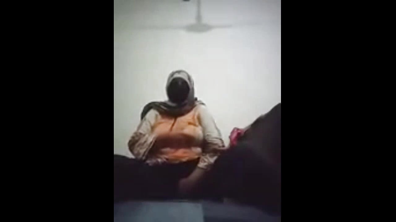 새로운 핫한 섹시한 이야기 힌디어 풀 스토리 새로운 바이러스 성 이야기 힌디어 우르두어 섹스 비디오 xxx