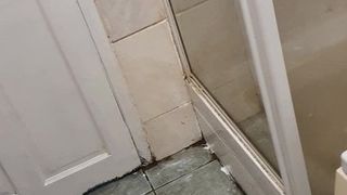 Badezimmer-Sex mit geiler MILF und Ehemann