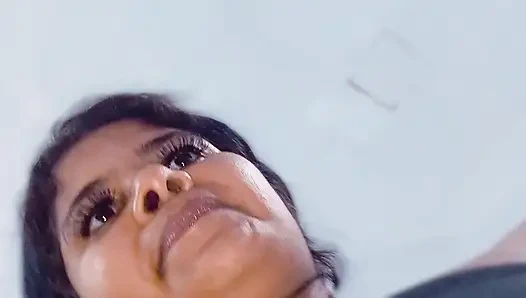 Perawatan wajah pelacur penurut dicrot di muka