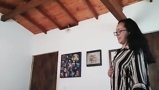 Öğretmen, anatomi konusunu İspanyolca 31 talimatını nasıl geçeceğini açıklıyor