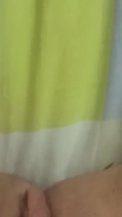 "İşe gitmeden önceki sabah amımı parmaklarımla şımartmaya karar verdim"