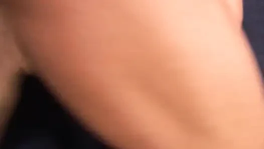 Cewek jalang ini dientot gaya doggy habis-habisan sampai mengerang keenakan