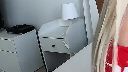 Cewek jerman rambut pirang dengan toket besar dientot habis-habisan di miami